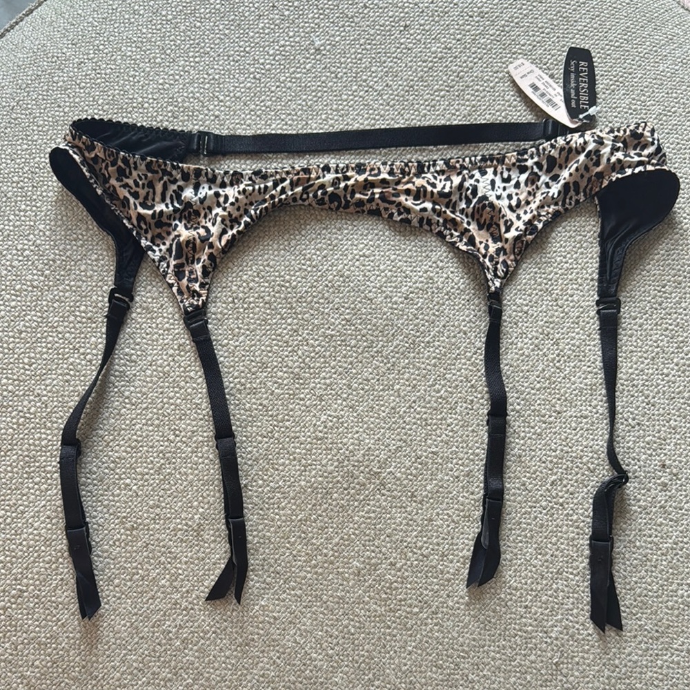 Victoria's Secret Black and Tan Garter Belt with Lace